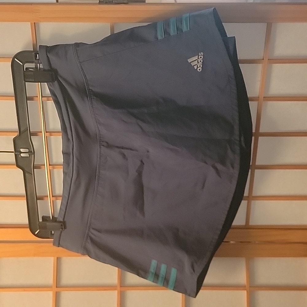Adidas blue/green athletic/golf skirt with hidden shorts Small